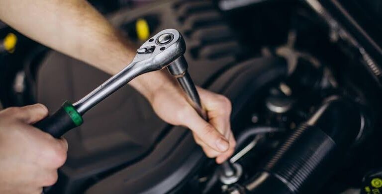 Estimasi Waktu Servis Truk