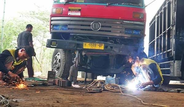 butuh Bengkel Truk